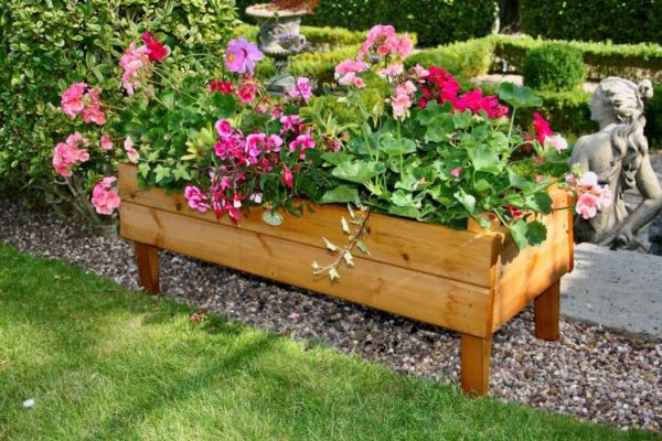 L1000-Planter-On-Legs